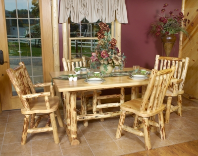 Ikea Kitchen Table  Chairs on Custom Log Furniture   Lodge Themed Accents